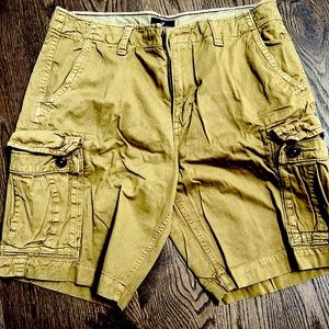 Men’s American Eagle shorts
